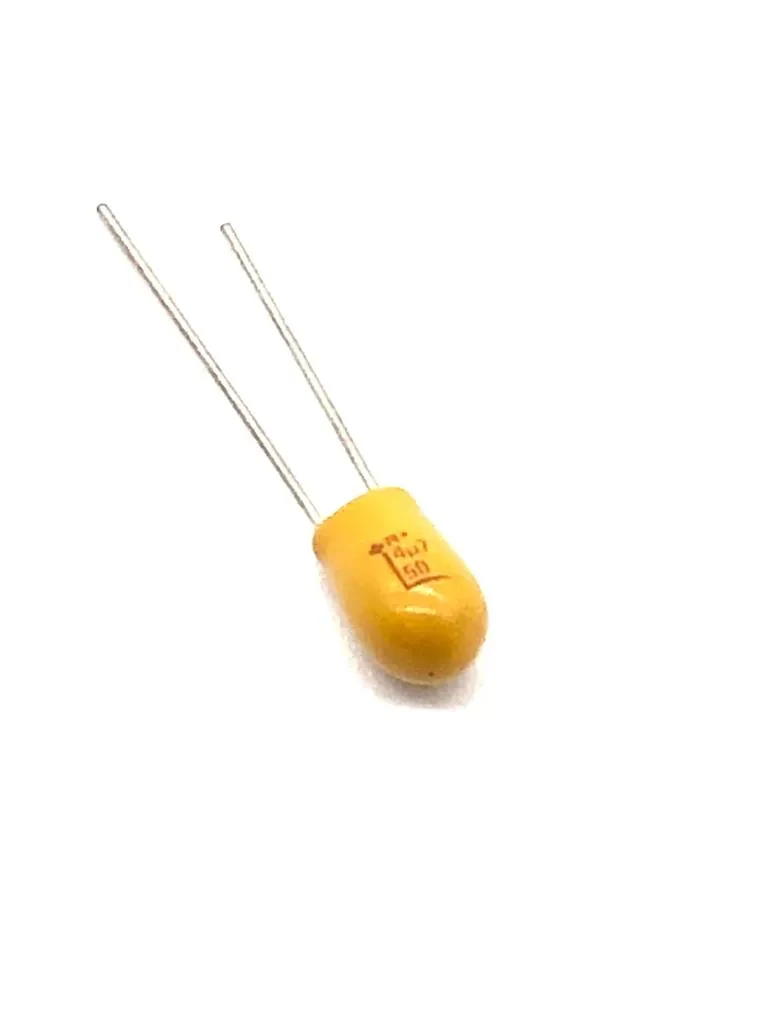 CAPACITOR TANTALO 4,7UF 50V TAP475K050SCS