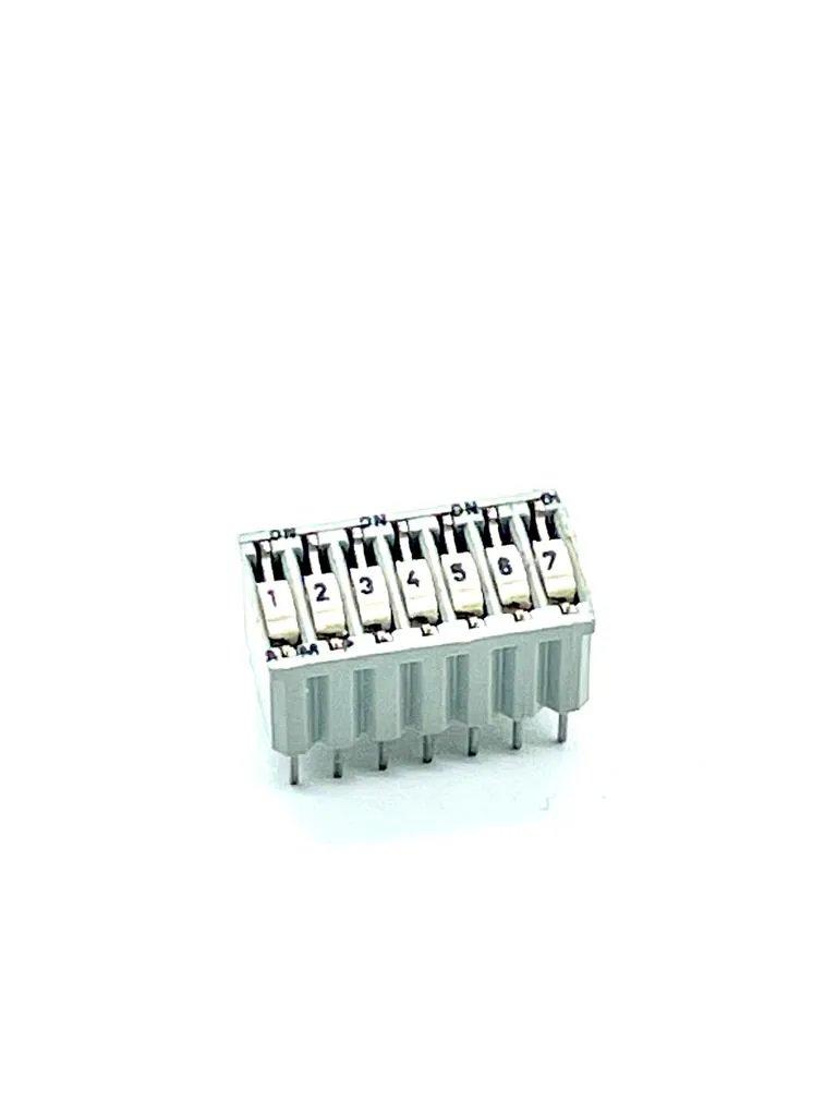 KIT COM 02 PEÇAS - CHAVE DIP SWITCH 7VIAS 180º 9-161390-7 AMP