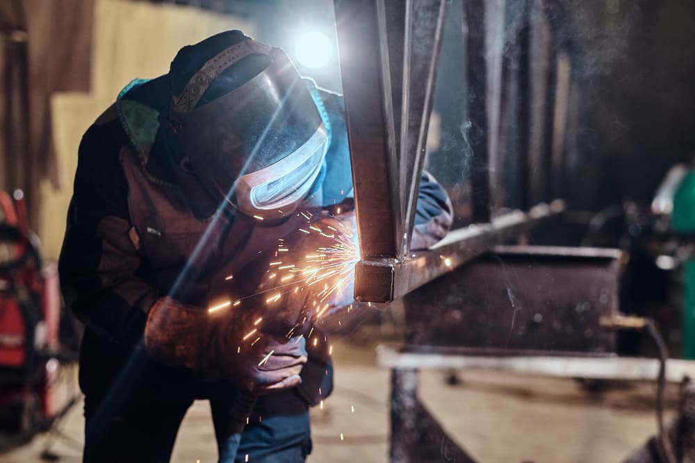 Ferro de solda Hikari: ergonomia, precisão e durabilidade no dia a dia